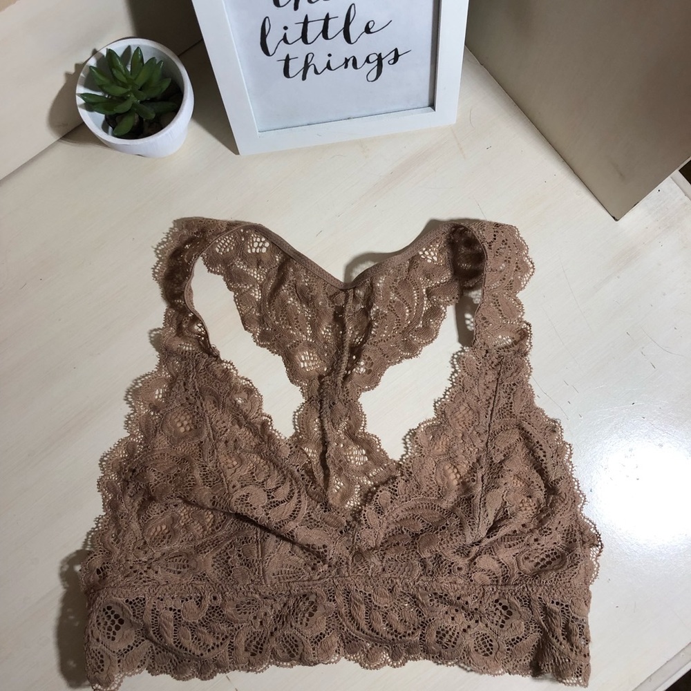 ❌ SOLD ❌ 🌞Forever 21 Lacey Bralette - Picture 2 of 3